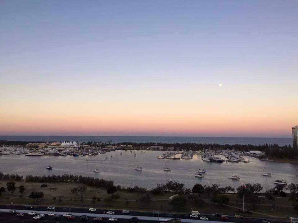 Stunning View Close To Everything Gold Coast Dış mekan fotoğraf